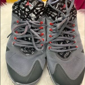 Nike men’s size 10